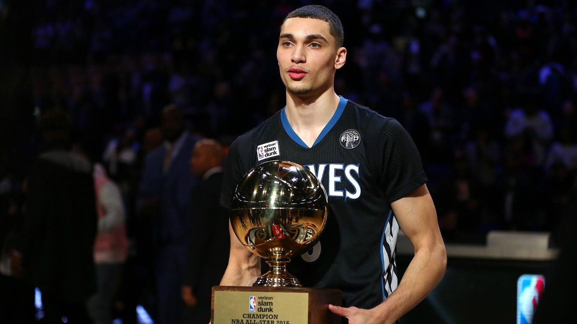 华体会官方网站-自由式滑雪运动员突破高难动作,自由式滑雪运动员在什么地方表演